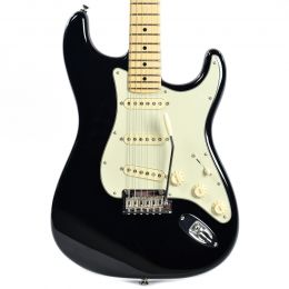 Fender American Pro Stratocaster MN BLK Guitarra eléctrica Fender Stratocaster fender_american-pro-stratocaster-black-imagen-1-thumb