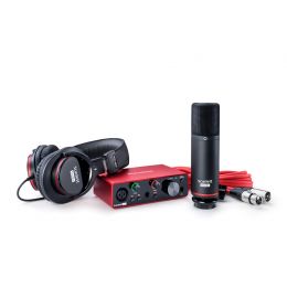 Focusrite Scarlett Solo Studio 3rd Gen Pack Focusrite con tarjeta de sonido USB, micrófono, auriculares y cable
