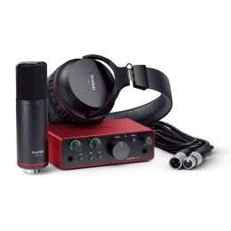 Focusrite Scarlett Solo Studio 4th Gen Pack de estudio con interfaz, auriculares y micrófono