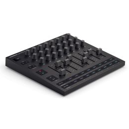 novation_control-xl-3-imagen-2-thumb