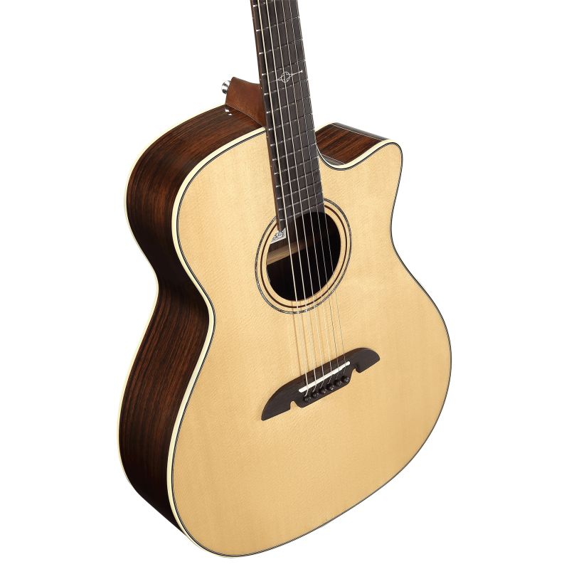 alvarez-guitars_mg70cehf-masterworks-imagen-1