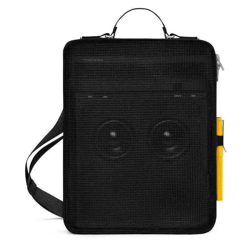 teenage-engineering_ob-4-mesh-bag-black-imagen-0